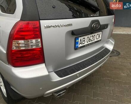 Серый Киа Sportage, объемом двигателя 2 л и пробегом 212 тыс. км за 8350 $, фото 15 на Automoto.ua