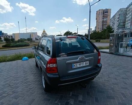 Серый Киа Sportage, объемом двигателя 2 л и пробегом 197 тыс. км за 8000 $, фото 5 на Automoto.ua