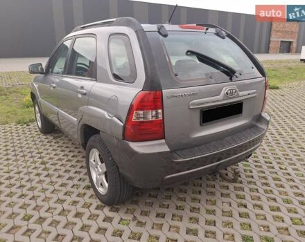 Серый Киа Sportage, объемом двигателя 2 л и пробегом 295 тыс. км за 8500 $, фото 47 на Automoto.ua