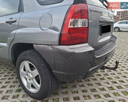 Серый Киа Sportage, объемом двигателя 2 л и пробегом 295 тыс. км за 8500 $, фото 70 на Automoto.ua