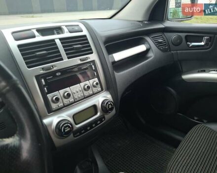 Серый Киа Sportage, объемом двигателя 2 л и пробегом 295 тыс. км за 8500 $, фото 16 на Automoto.ua