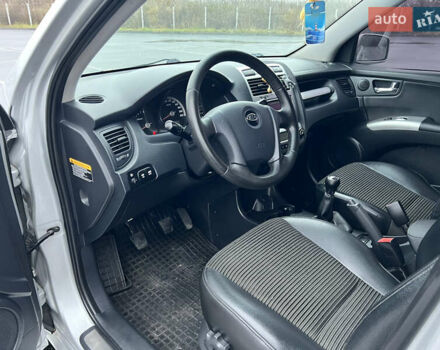 Серый Киа Sportage, объемом двигателя 2 л и пробегом 218 тыс. км за 8500 $, фото 28 на Automoto.ua