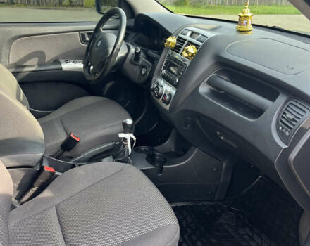 Сірий Кіа Sportage, об'ємом двигуна 1.99 л та пробігом 160 тис. км за 7800 $, фото 16 на Automoto.ua