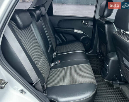 Серый Киа Sportage, объемом двигателя 2 л и пробегом 218 тыс. км за 8500 $, фото 23 на Automoto.ua