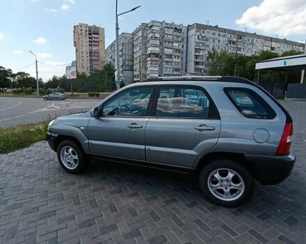 Серый Киа Sportage, объемом двигателя 2 л и пробегом 197 тыс. км за 8000 $, фото 6 на Automoto.ua