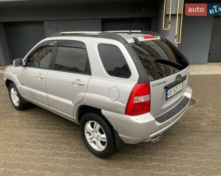 Серый Киа Sportage, объемом двигателя 2 л и пробегом 212 тыс. км за 8350 $, фото 2 на Automoto.ua