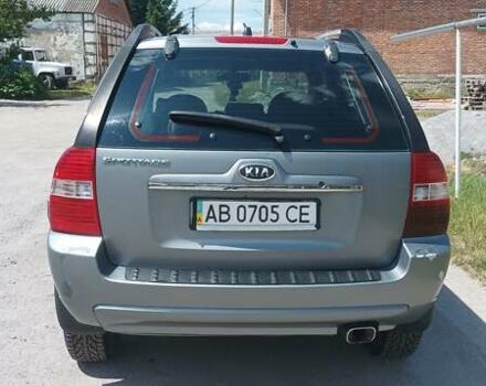 Серый Киа Sportage, объемом двигателя 2 л и пробегом 320 тыс. км за 6500 $, фото 1 на Automoto.ua
