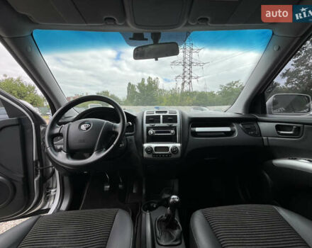 Серый Киа Sportage, объемом двигателя 0 л и пробегом 188 тыс. км за 9000 $, фото 13 на Automoto.ua