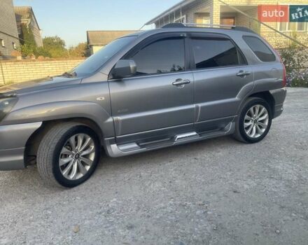 Киа Sportage 2007 в Новомосковске на Automoto.ua Серый Киа Sportage, объемом двигателя 2 л и пробегом 290 тыс. км за 8300 $, фото 8 на Automoto.ua