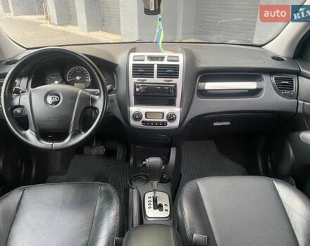 Серый Киа Sportage, объемом двигателя 2 л и пробегом 212 тыс. км за 8350 $, фото 32 на Automoto.ua