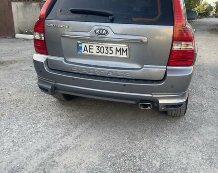 Киа Sportage 2007 в Новомосковске на Automoto.ua Серый Киа Sportage, объемом двигателя 2 л и пробегом 290 тыс. км за 8300 $, фото 4 на Automoto.ua