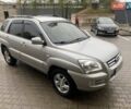 Серый Киа Sportage, объемом двигателя 2 л и пробегом 212 тыс. км за 8350 $, фото 6 на Automoto.ua