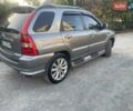 Киа Sportage 2007 в Новомосковске на Automoto.ua Серый Киа Sportage, объемом двигателя 2 л и пробегом 290 тыс. км за 8300 $, фото 3 на Automoto.ua