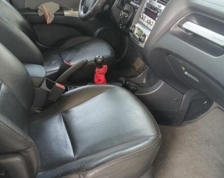 Серый Киа Sportage, объемом двигателя 2 л и пробегом 184 тыс. км за 8150 $, фото 2 на Automoto.ua