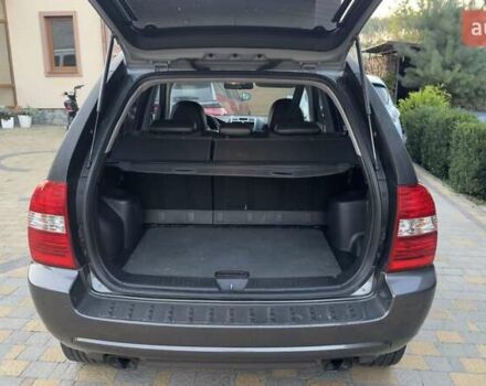 Серый Киа Sportage, объемом двигателя 2 л и пробегом 276 тыс. км за 7300 $, фото 9 на Automoto.ua