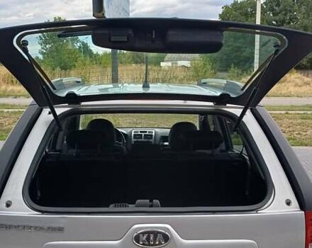 Сірий Кіа Sportage, об'ємом двигуна 1.99 л та пробігом 226 тис. км за 7900 $, фото 22 на Automoto.ua