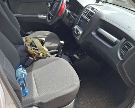 Сірий Кіа Sportage, об'ємом двигуна 2 л та пробігом 160 тис. км за 7500 $, фото 11 на Automoto.ua