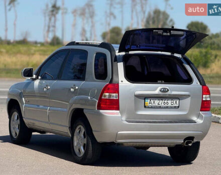 Серый Киа Sportage, объемом двигателя 2 л и пробегом 208 тыс. км за 6999 $, фото 10 на Automoto.ua