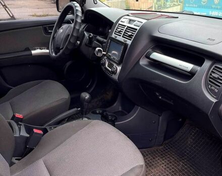 Кіа Sportage 2008 у Харкові на Automoto.ua Сірий Кіа Sportage, об'ємом двигуна 2 л та пробігом 152 тис. км за 8200 $, фото 3 на Automoto.ua