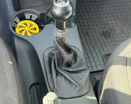 Серый Киа Sportage, объемом двигателя 2 л и пробегом 150 тыс. км за 7750 $, фото 13 на Automoto.ua