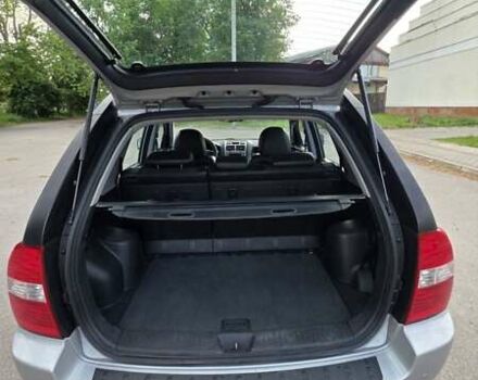 Кіа Sportage 2008 у Шостке на Automoto.ua Сірий Кіа Sportage, об'ємом двигуна 2 л та пробігом 180 тис. км за 8500 $, фото 9 на Automoto.ua