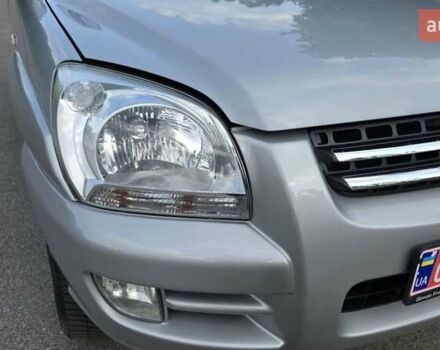 Кіа Sportage 2008 у Шостке на Automoto.ua Сірий Кіа Sportage, об'ємом двигуна 2 л та пробігом 180 тис. км за 8500 $, фото 33 на Automoto.ua