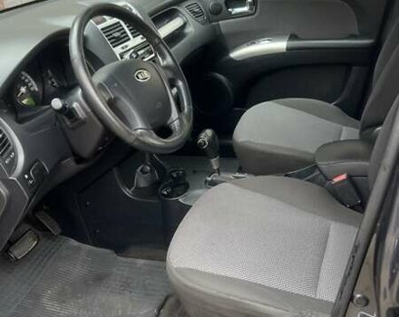 Сірий Кіа Sportage, об'ємом двигуна 1.99 л та пробігом 196 тис. км за 8200 $, фото 4 на Automoto.ua