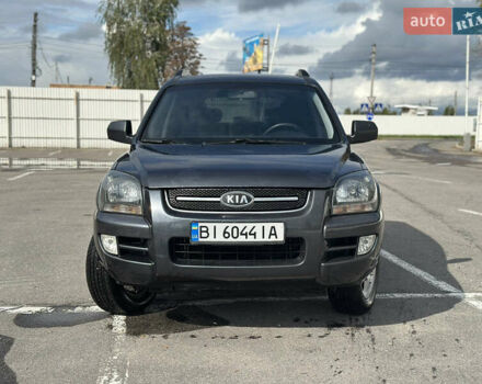 Серый Киа Sportage, объемом двигателя 2 л и пробегом 250 тыс. км за 7500 $, фото 1 на Automoto.ua