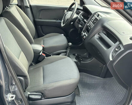 Серый Киа Sportage, объемом двигателя 2 л и пробегом 167 тыс. км за 7600 $, фото 18 на Automoto.ua