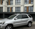 Серый Киа Sportage, объемом двигателя 2 л и пробегом 268 тыс. км за 7000 $, фото 2 на Automoto.ua