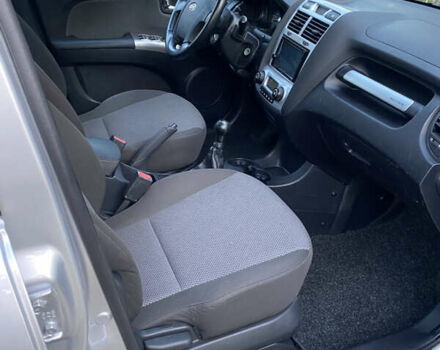 Серый Киа Sportage, объемом двигателя 2 л и пробегом 171 тыс. км за 7850 $, фото 13 на Automoto.ua