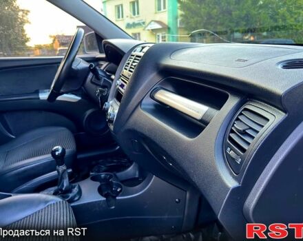 Сірий Кіа Sportage, об'ємом двигуна 2 л та пробігом 178 тис. км за 7450 $, фото 11 на Automoto.ua