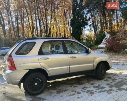 Серый Киа Sportage, объемом двигателя 2 л и пробегом 118 тыс. км за 7800 $, фото 5 на Automoto.ua