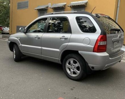 Серый Киа Sportage, объемом двигателя 2 л и пробегом 219 тыс. км за 7800 $, фото 3 на Automoto.ua