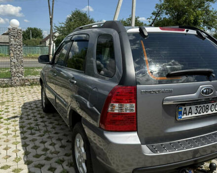 Серый Киа Sportage, объемом двигателя 1.98 л и пробегом 269 тыс. км за 8000 $, фото 3 на Automoto.ua