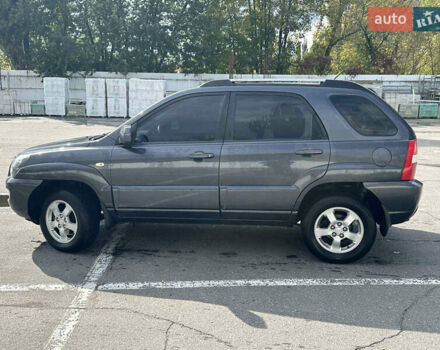 Серый Киа Sportage, объемом двигателя 2 л и пробегом 250 тыс. км за 7500 $, фото 6 на Automoto.ua