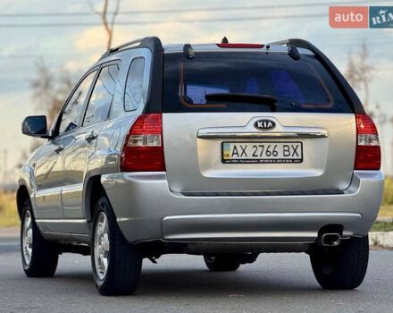 Серый Киа Sportage, объемом двигателя 2 л и пробегом 208 тыс. км за 6990 $, фото 3 на Automoto.ua
