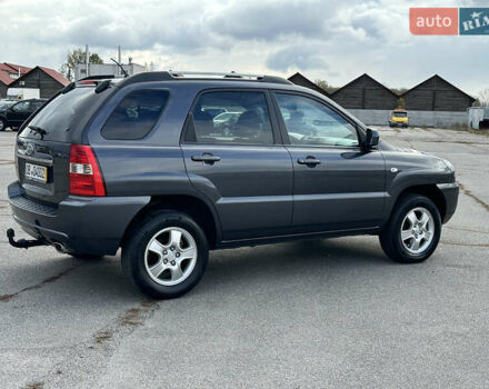 Серый Киа Sportage, объемом двигателя 2 л и пробегом 167 тыс. км за 7600 $, фото 3 на Automoto.ua