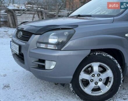 Серый Киа Sportage, объемом двигателя 2 л и пробегом 235 тыс. км за 6999 $, фото 3 на Automoto.ua
