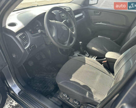 Серый Киа Sportage, объемом двигателя 2 л и пробегом 250 тыс. км за 7500 $, фото 9 на Automoto.ua