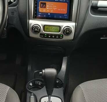 Сірий Кіа Sportage, об'ємом двигуна 1.99 л та пробігом 226 тис. км за 7900 $, фото 15 на Automoto.ua