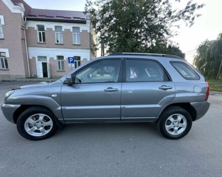 Серый Киа Sportage, объемом двигателя 2 л и пробегом 236 тыс. км за 8200 $, фото 2 на Automoto.ua