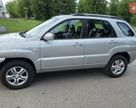 Кіа Sportage 2008 у Шостке на Automoto.ua Сірий Кіа Sportage, об'ємом двигуна 2 л та пробігом 180 тис. км за 8500 $, фото 5 на Automoto.ua