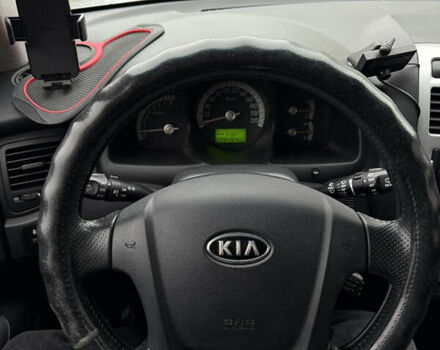 Серый Киа Sportage, объемом двигателя 2 л и пробегом 268 тыс. км за 7000 $, фото 11 на Automoto.ua
