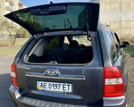 Серый Киа Sportage, объемом двигателя 2 л и пробегом 261 тыс. км за 6700 $, фото 5 на Automoto.ua