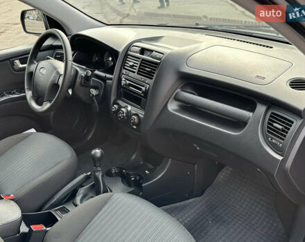 Серый Киа Sportage, объемом двигателя 2 л и пробегом 167 тыс. км за 7600 $, фото 20 на Automoto.ua