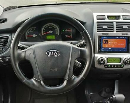 Сірий Кіа Sportage, об'ємом двигуна 1.99 л та пробігом 226 тис. км за 7900 $, фото 14 на Automoto.ua