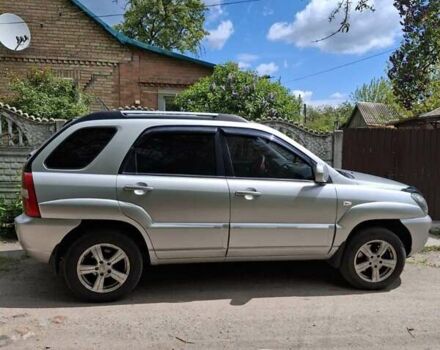 Сірий Кіа Sportage, об'ємом двигуна 2 л та пробігом 160 тис. км за 7500 $, фото 4 на Automoto.ua