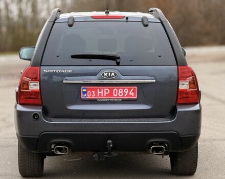 Серый Киа Sportage, объемом двигателя 2 л и пробегом 228 тыс. км за 8600 $, фото 7 на Automoto.ua