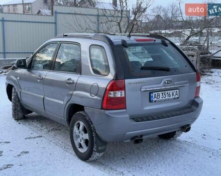 Серый Киа Sportage, объемом двигателя 2 л и пробегом 235 тыс. км за 6999 $, фото 5 на Automoto.ua